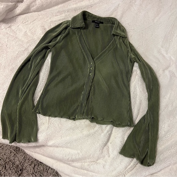 Green Plisse Pleated Ribbed Set - Picture 2 of 5